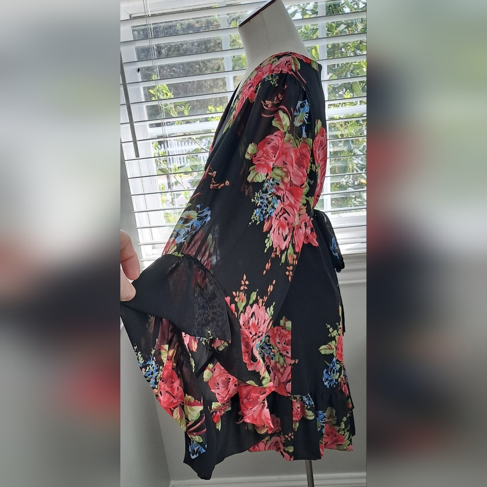 Betsey Johnson Black With Multi Color Floral Print Dress Sz 10 NWOT - Picture 4 of 8